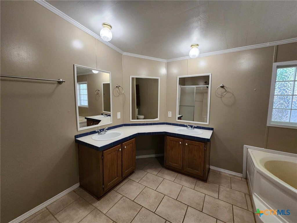 Photo - 922 Ashwood Dr