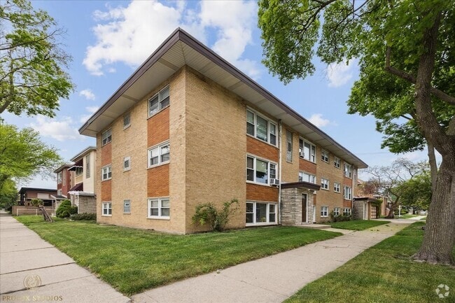 Building Photo - 9254 S Euclid Ave Unit 1S Rental