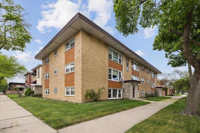 Building Photo - 9254 S Euclid Ave Unit 1S Rental