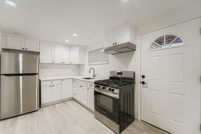 Photo - Shorewood Place 1035 Unit A