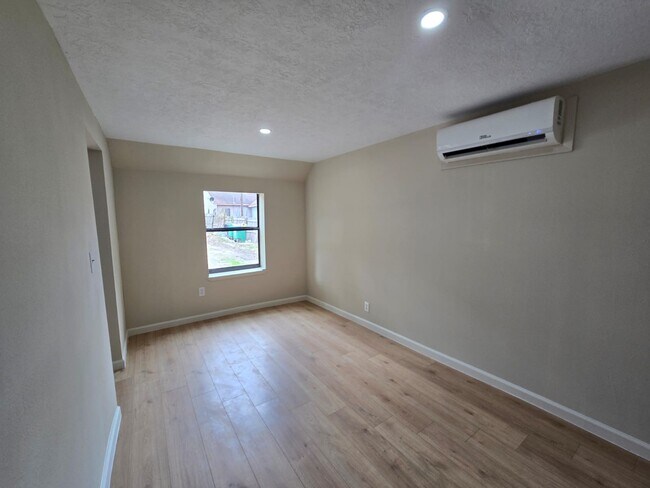 Photo - 1723 Alta Vista St Unit B