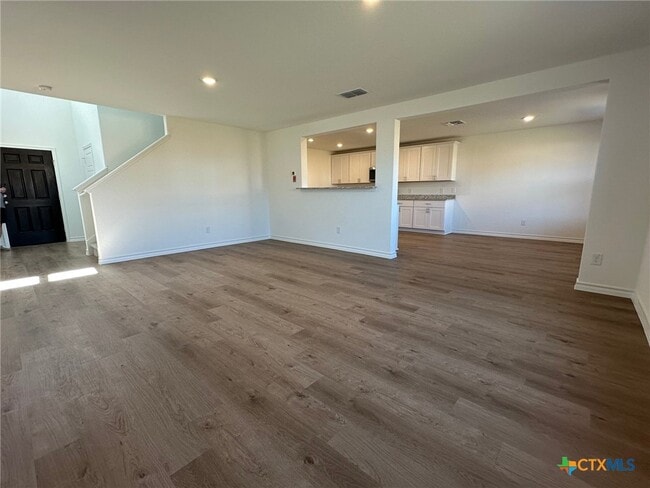 Photo - 945 Heartseed Ave