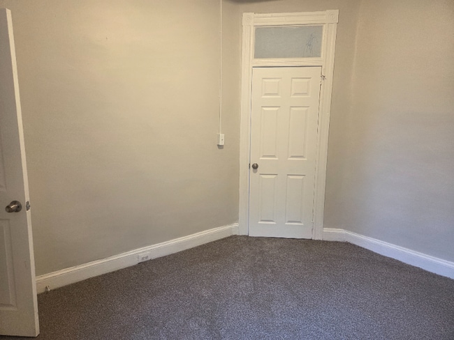 Building Photo - 1636 N Monroe St