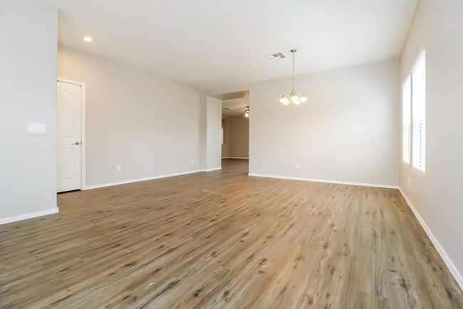 Photo - 6095 S 255th Dr