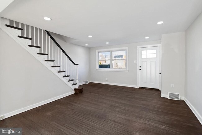 Photo - 7836 Fayette St