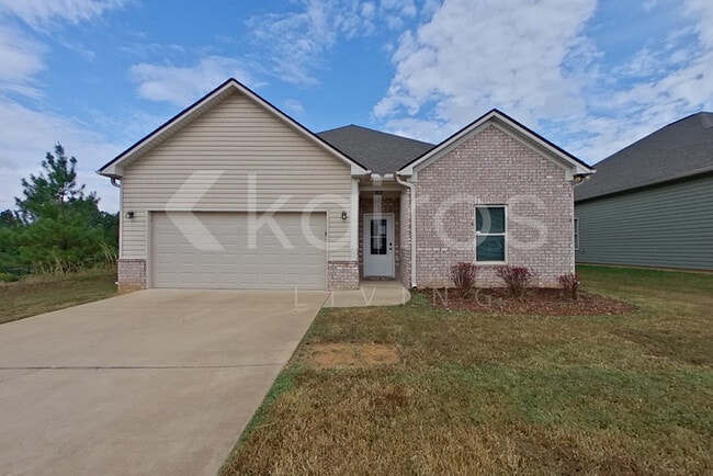 Building Photo - 8007 Shadesbrook Dr