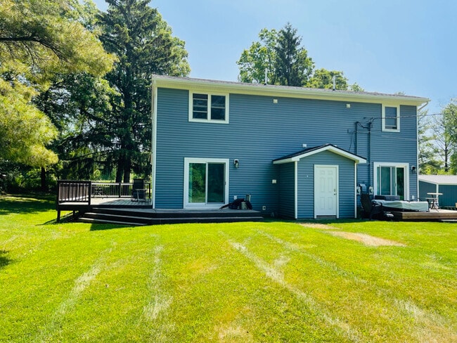 Photo - 5540 Bentley Lake Rd