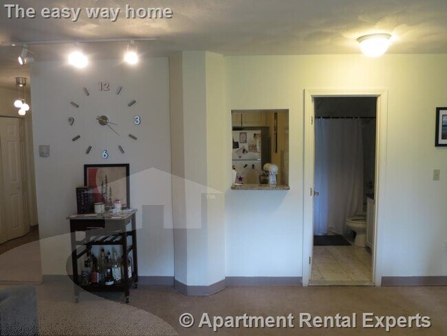 Photo - 373 Highland Ave Unidad #211