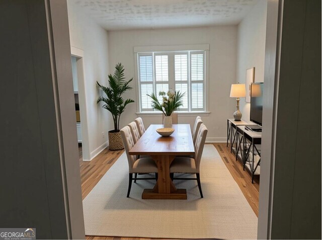 Photo - 1579 Vesta Ave