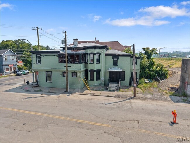 Photo - 600 Burnet Ave