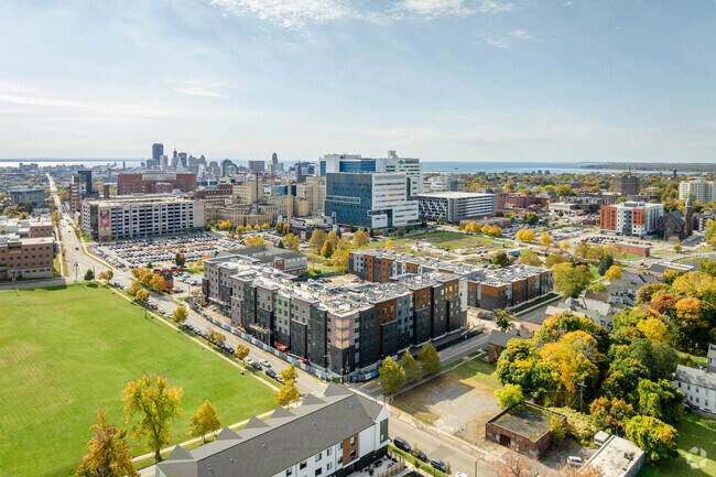 Exterior - Noles Court Unit 1