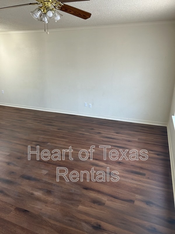 Photo - 822 N Avenue F
