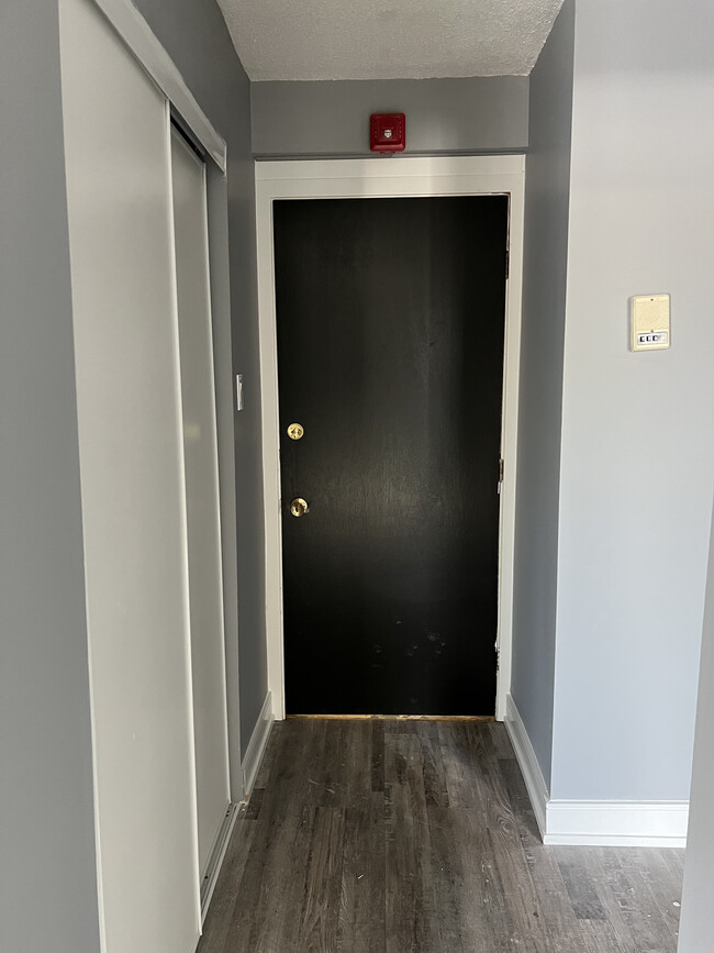 Photo - 240 Water St W Unit 305