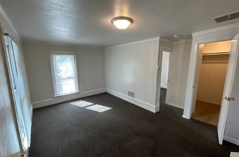 Photo - 800 F Ave NW