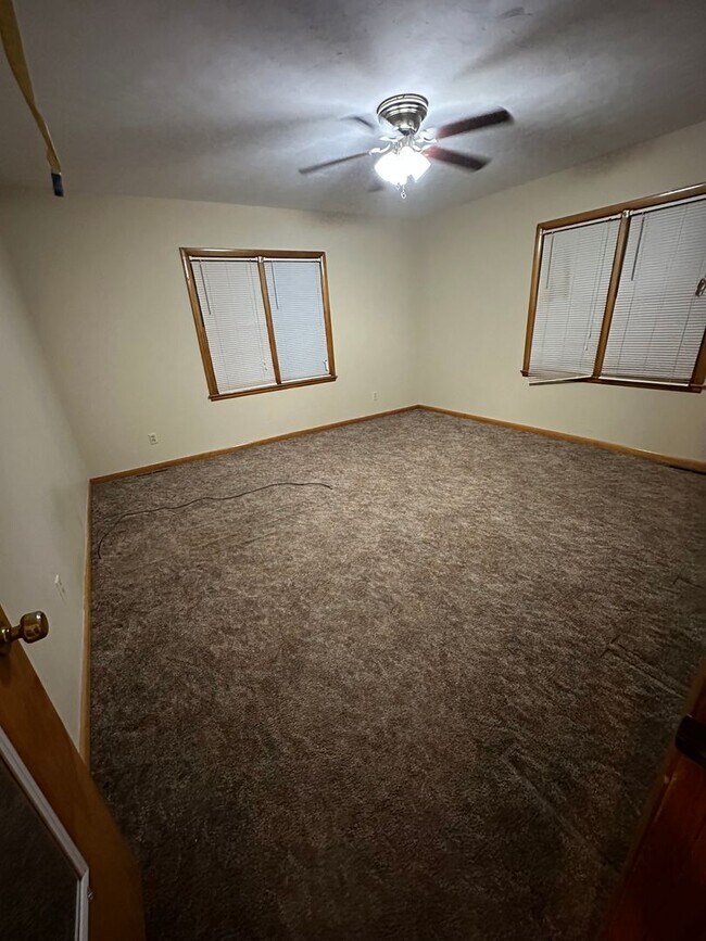 Photo - 2 Bedroom, 1 Bathroom House with Carport