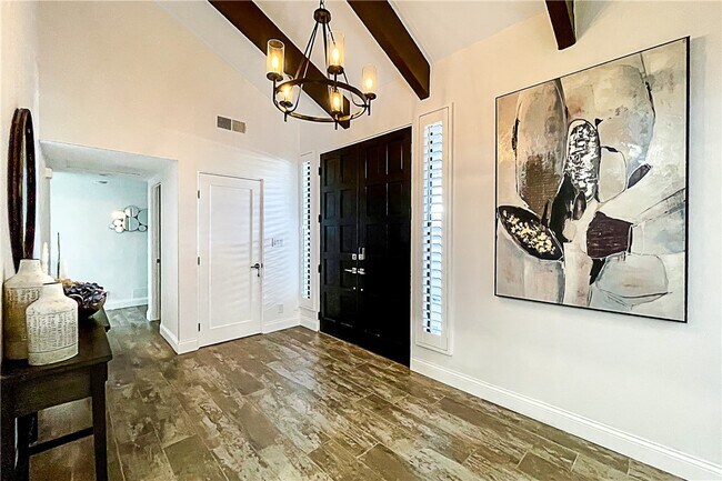 75407 Montecito Dr