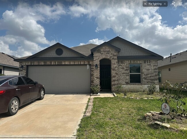 Building Photo - 4307 Tulip Oak Dr Rental