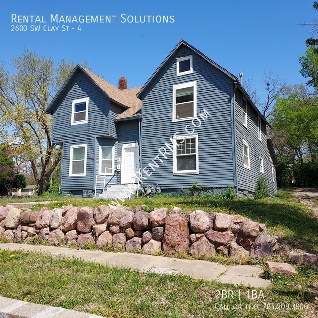Building Photo - 2600 SW Clay St Unit 4