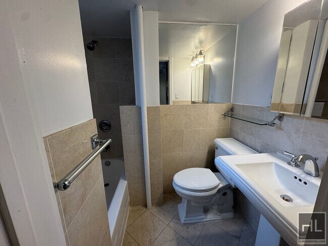 Photo - Mott Street Unit 9