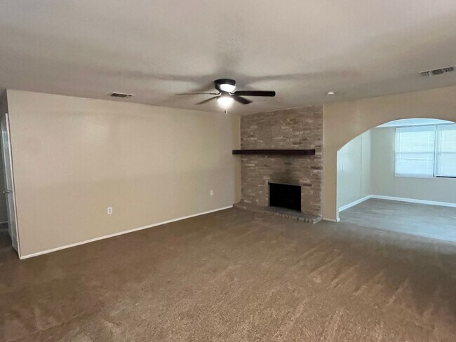 Photo - 103 Meadow Way