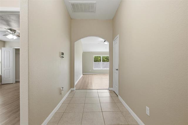 Photo - 230 Silver Leaf Dr
