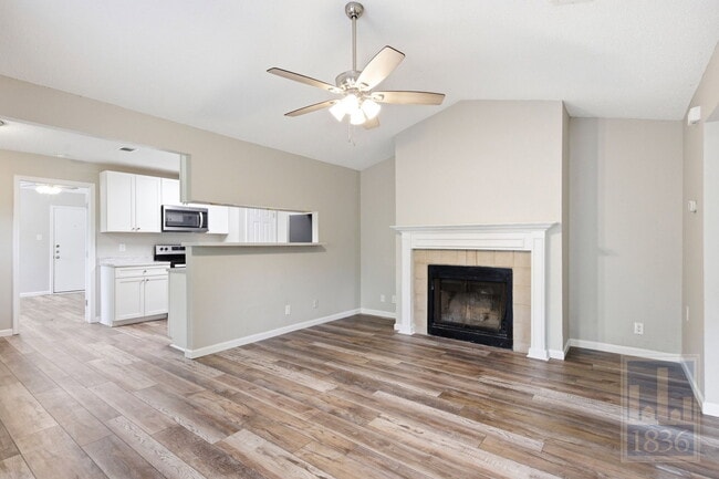 Photo - 13305 Waverly Ct Unit A