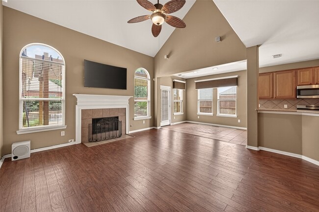 Photo - 4702 Autumn Orchard Ln