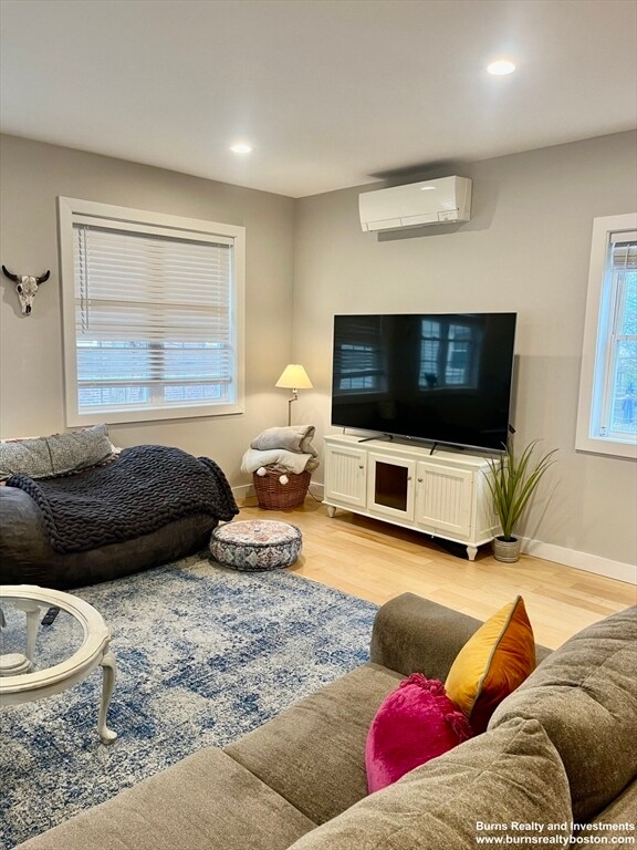 Photo - 599 E Broadway