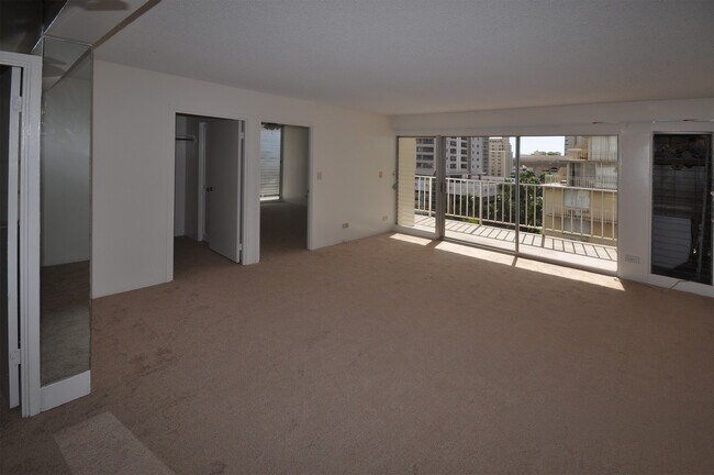 2222 Aloha Dr