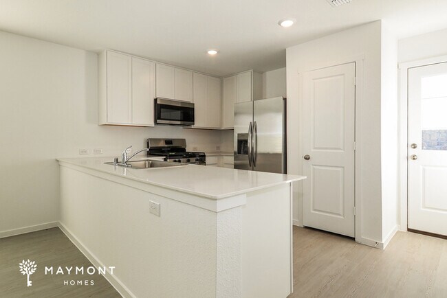 Photo - 3149 Burmese St