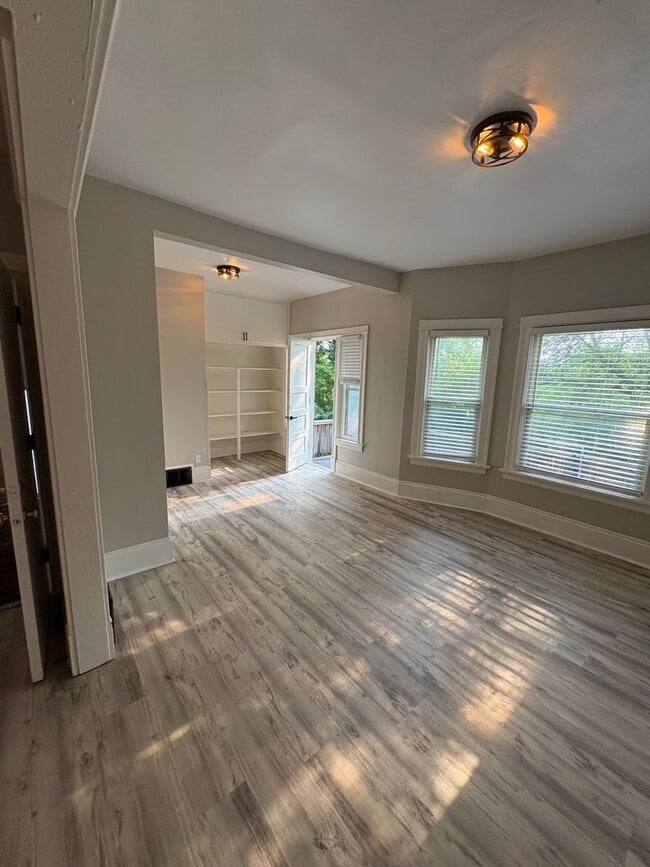 Building Photo - 2123 N 47th St Unit 2125 N 47th St Rental