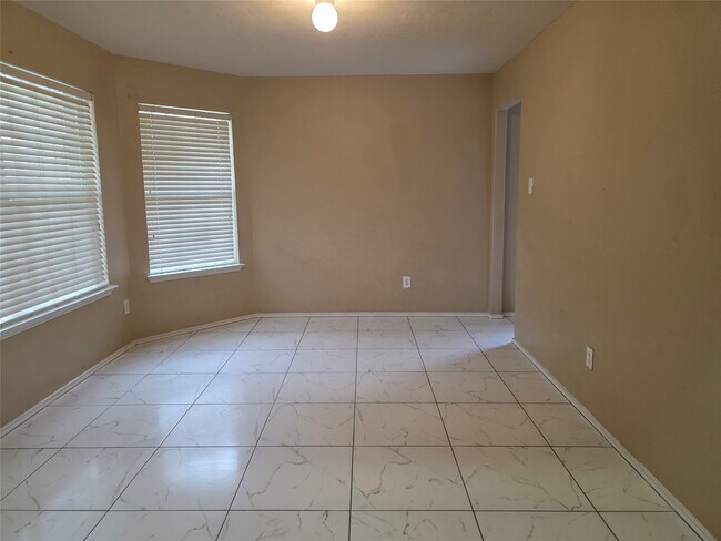 2659 Daryns Landing Dr