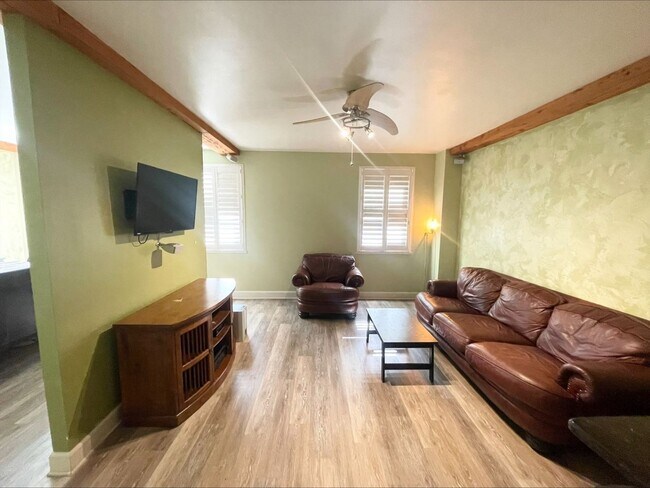 Photo - 1205 St Charles Ave