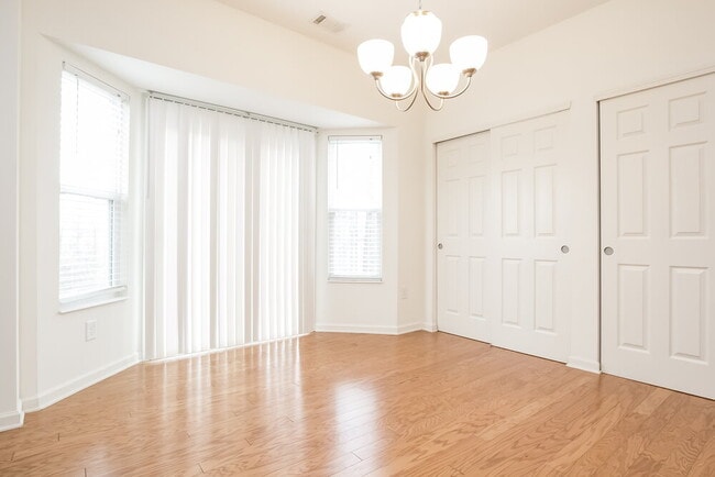 Photo - 1577 Shire Village Dr