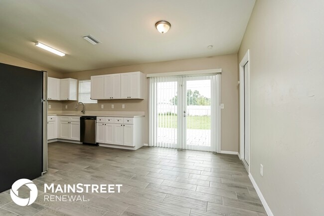 Photo - 1421 NE 18th Ave
