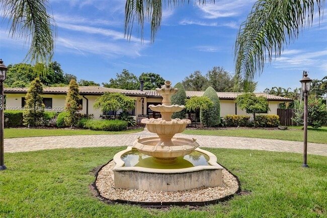 Photo - 9890 SW 138th St