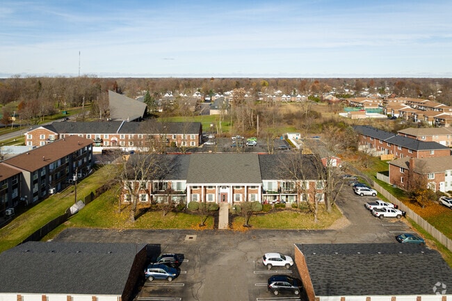 Sturbridge Village Apartments