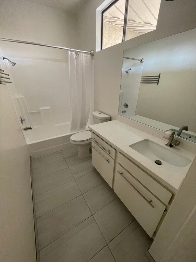 Photo - 6545 Hazeltine Ave. Van Nuys, CA. 91401