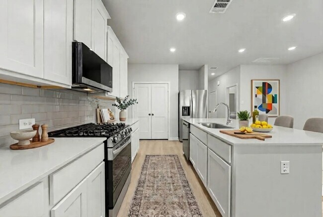 Photo - 302 Brazen Forest Trl