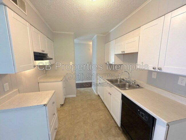 Photo - 4465 Rose Heather St
