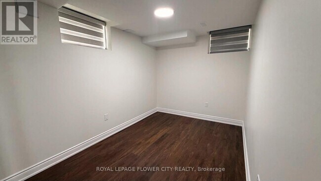 Photo - 54 Pembrook St