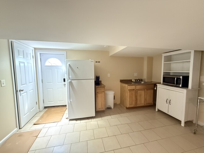 Photo - 8714 Edmonston Rd Unit 2