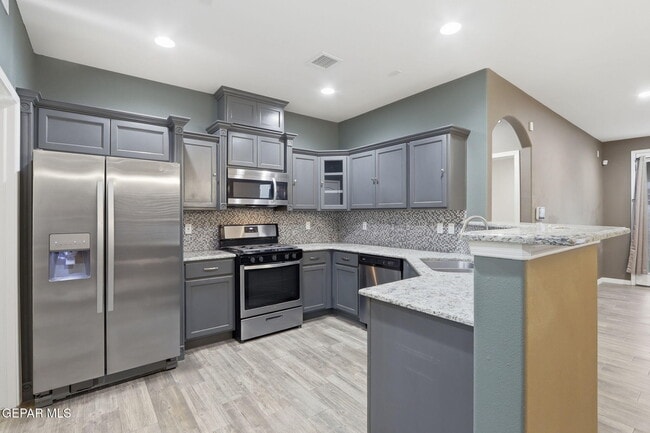 Photo - 13539 Doncaster St