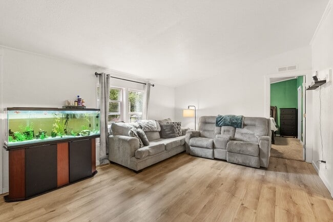 Photo - Updated and Spacious 3 bedroom in Timberlakes