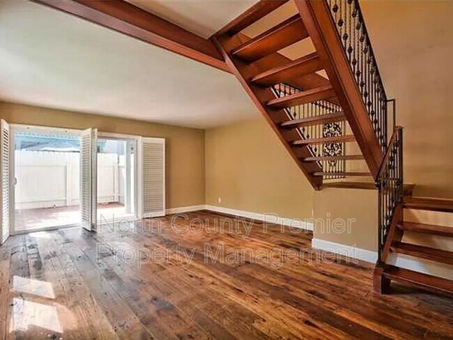 Photo - 256 Juniper Ave