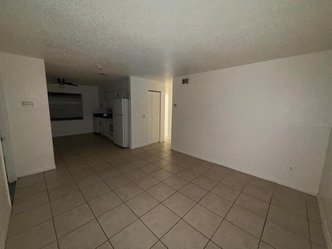 Photo - 719 Michigan Ct Unit 3