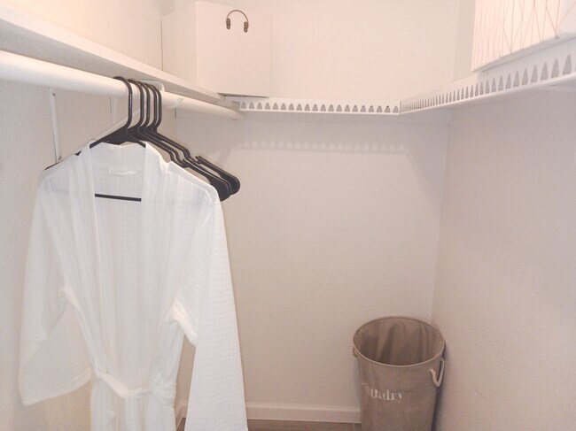 Photo - 600 Nottingham