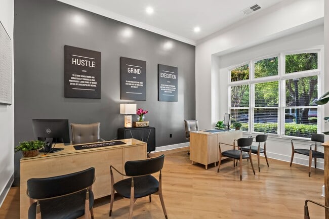 Clarinbridge Apartments and Townhomes