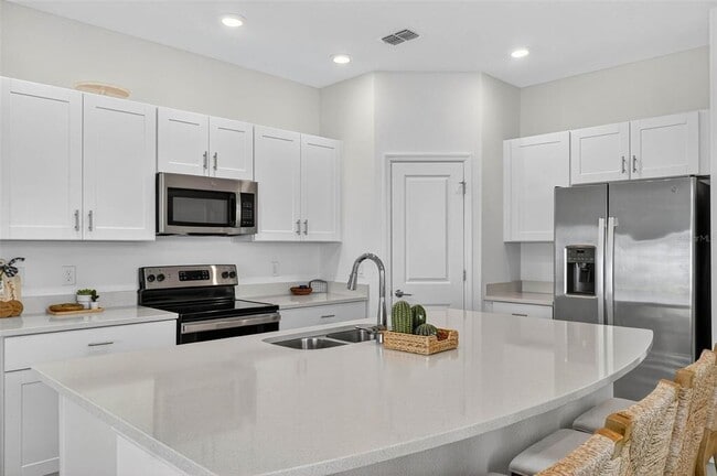 3607 Main Hbr Dr