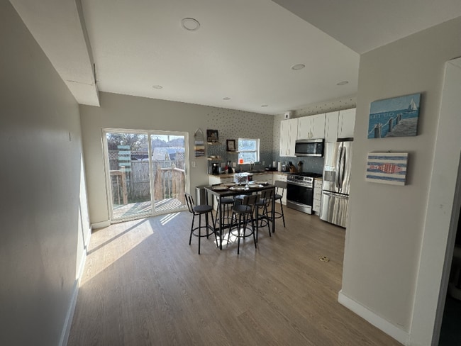 Photo - 4305 Ave S Unit A